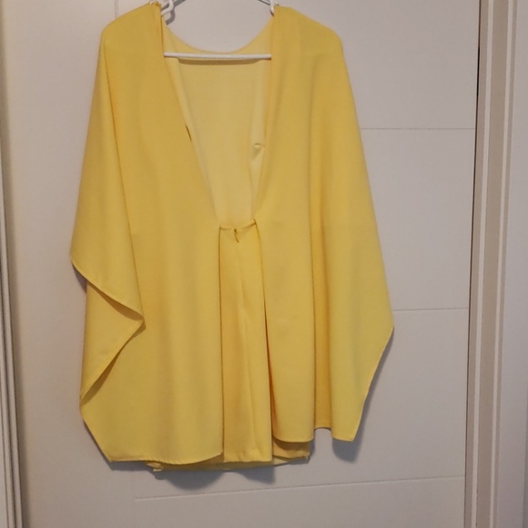Yellow Backless/ OpenBack Cocktail Summer Dress - Picture 5 of 5
